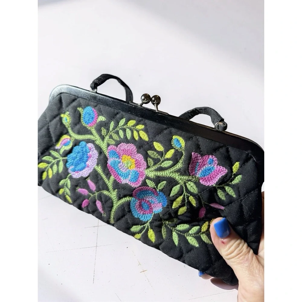 Vera Bradley Veronique Ltd. Edition Black Fabric Embroidered Floral Clutch EUC